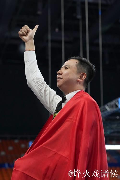 中国选手肖国栋夺得成都世运会男子斯诺克冠军